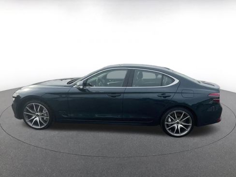 Used 2025 Genesis G70 2.5T image 9