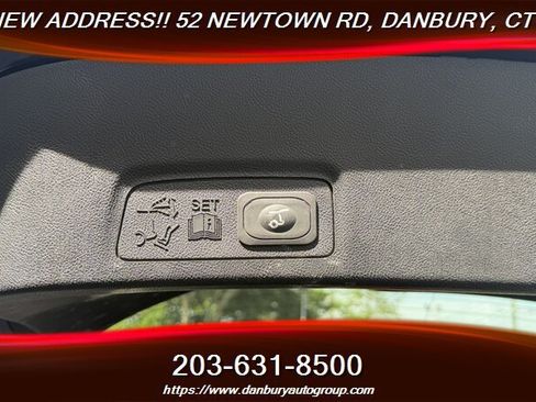 Used 2017 Lincoln MKC Reserve w/ Lincoln MKC Climate Package AWD/4WD image 21