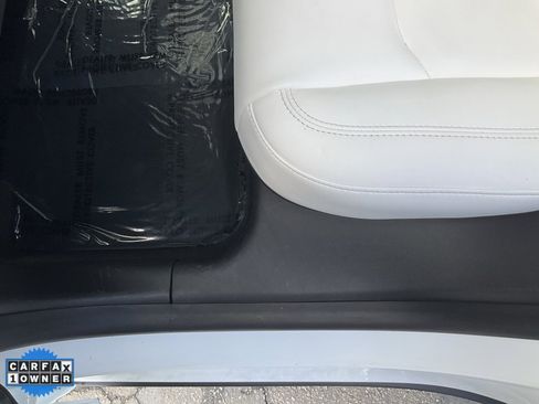 Used 2021 Tesla Model Y Long Range image 25