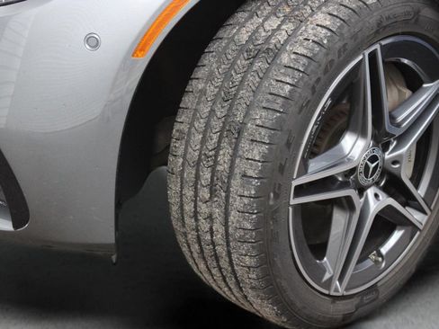 Used 2023 Mercedes-Benz E 350 4MATIC Sedan image 47