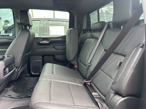 Used 2024 GMC Sierra 1500 Elevation w/ Elevation Premium Package AWD/4WD image 12
