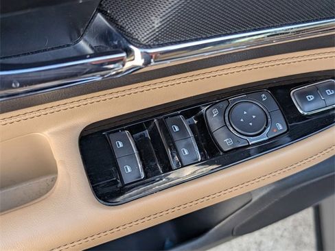 Used 2021 Lincoln Corsair Reserve image 9