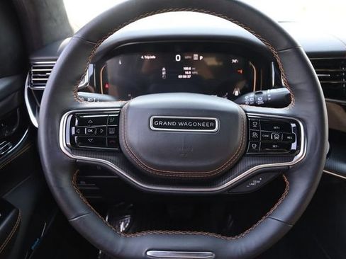 Used 2024 Jeep Grand Wagoneer L Series III w/ Rear Seat Video Group 1 AWD/4WD image 16