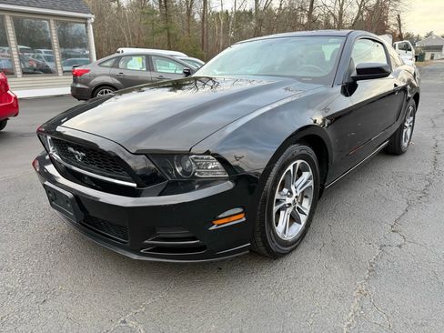 Used 2014 Ford Mustang Premium w/ Comfort Package image 3