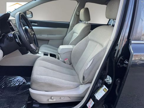 Used 2011 Subaru Outback 2.5i Premium AWD/4WD image 12