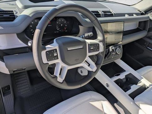 New 2026 Land Rover Defender 130 X-Dynamic SE image 3