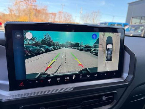 Used 2025 Ford Bronco Sport Badlands image 7