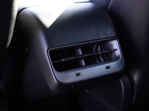 Used 2020 Tesla Model 3 Standard Range Plus image 17