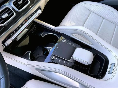 Used 2022 Mercedes-Benz GLE 450 4MATIC image 16