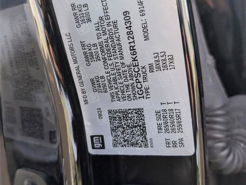 Used 2024 Chevrolet Colorado LT w/ LT Convenience Package III RWD image 37