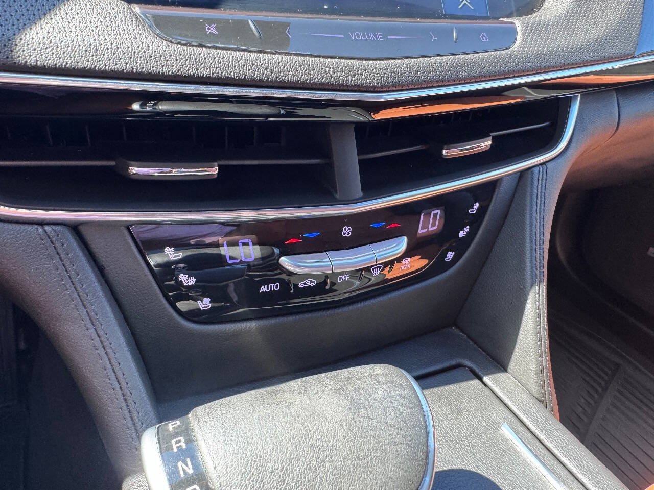 Used 2016 Cadillac CT6 Luxury AWD/4WD image 25