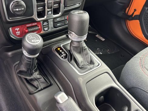 New 2025 Jeep Wrangler Rubicon w/ Steel Bumper Group image 27