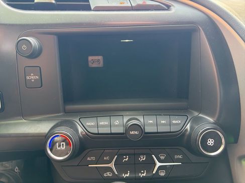 Used 2017 Chevrolet Corvette Stingray Coupe w/ 1LT image 12