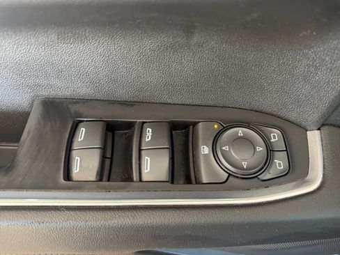 Used 2022 GMC Sierra 1500 Elevation RWD image 12