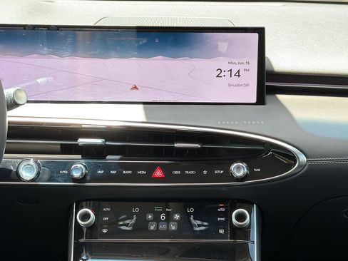 Certified 2026 Genesis GV70 2.5T AWD/4WD image 23