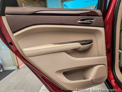 Used 2012 Cadillac SRX Luxury FWD image 20