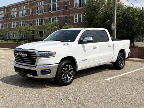 Used 2026 RAM 1500 Laramie AWD/4WD image 1