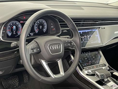 Used 2025 Audi Q7 2.0T Premium Plus w/ Premium Plus Package AWD/4WD image 4