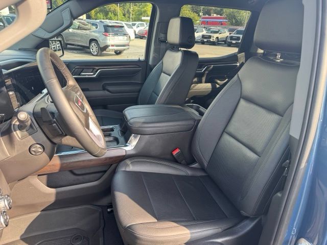 Used 2024 GMC Sierra 1500 SLT AWD/4WD image 16