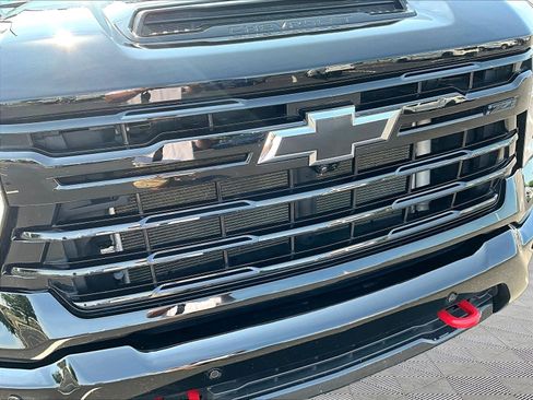 Used 2025 Chevrolet Silverado 2500 LT w/ Trail Boss Package AWD/4WD image 33