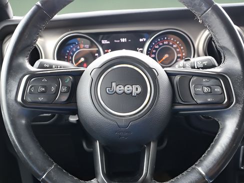 Used 2018 Jeep Wrangler Unlimited Sport S AWD/4WD image 20