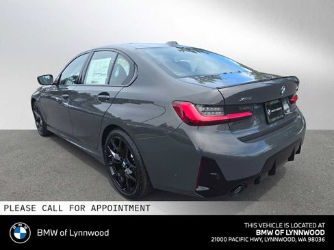 Used 2026 BMW 330i xDrive Sedan w/ M Sport Package AWD/4WD image 5