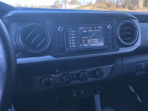 Used 2018 Toyota Tacoma SR5 image 35