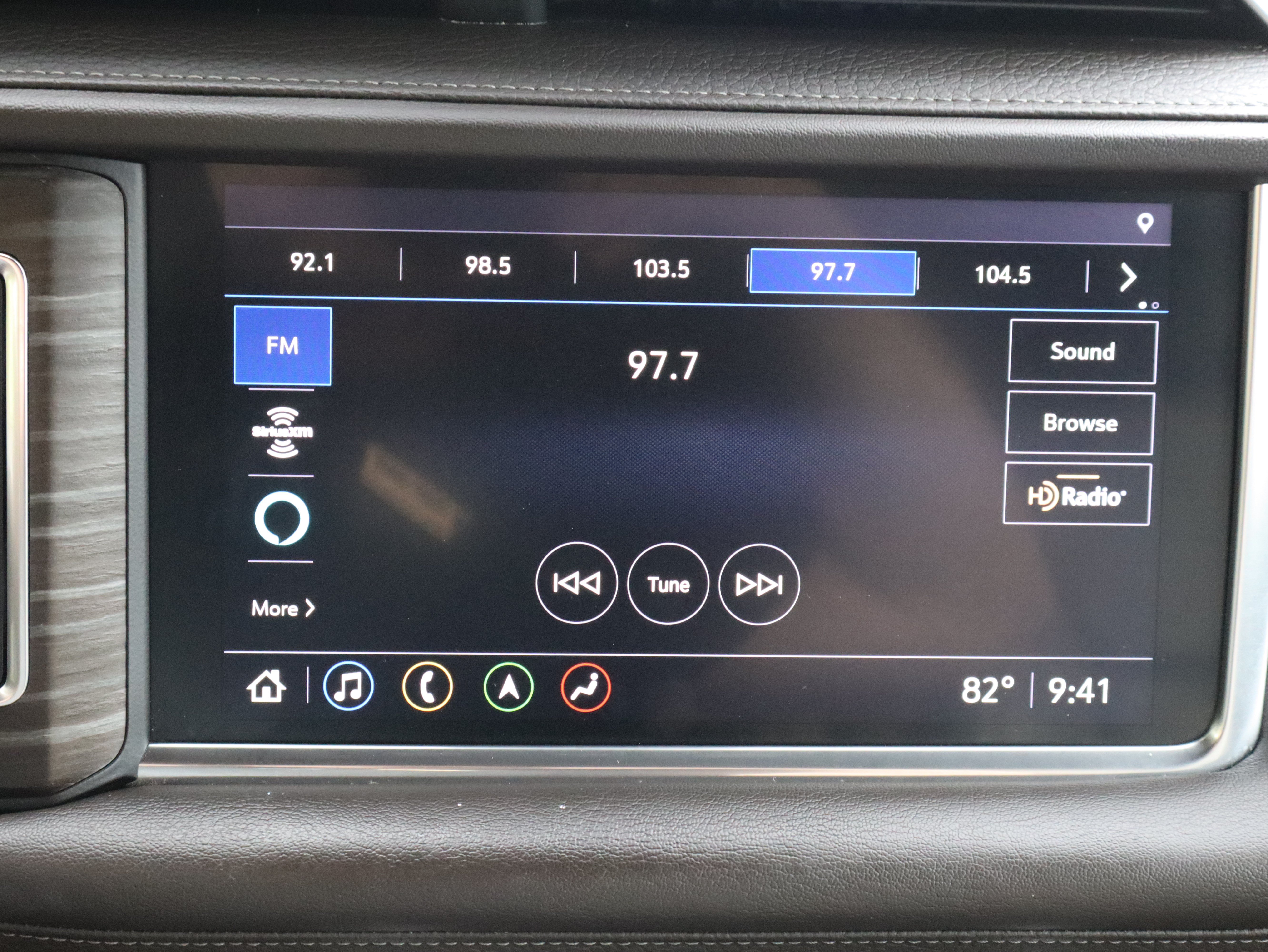 Used 2021 GMC Yukon Denali w/ Denali Premium Package RWD image 41