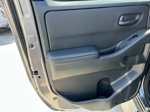 New 2026 Nissan Frontier SV w/ SV Convenience Package AWD/4WD image 22