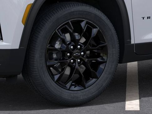 New 2026 Chevrolet Traverse LT w/ Midnight/Sport Edition AWD/4WD image 9
