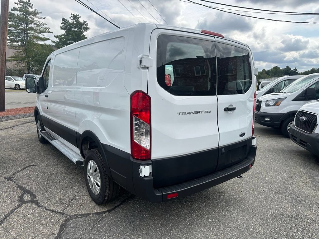 Used 2025 Ford Transit 250 Low Roof w/ Exterior Upgrade Package RWD image 12
