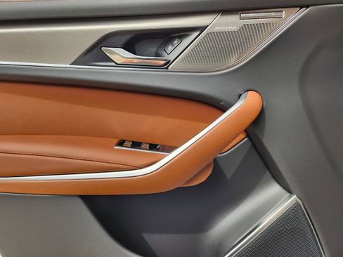 Used 2026 Jaguar F-PACE R-Dynamic S image 21