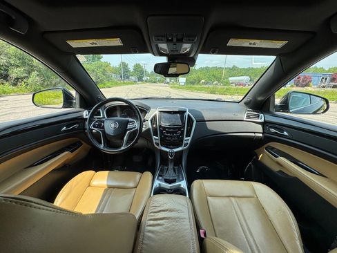 Used 2014 Cadillac SRX Luxury w/ Driver Awareness Package image 22