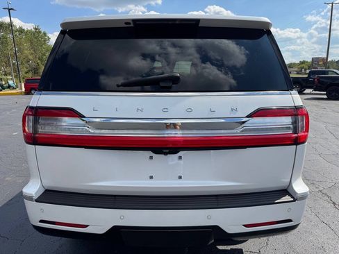 Used 2019 Lincoln Navigator Reserve AWD/4WD image 8