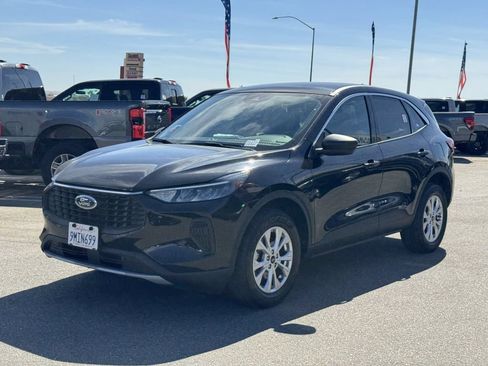 Used 2024 Ford Escape Active AWD/4WD image 4