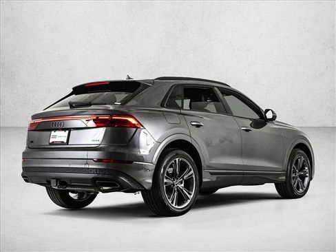 New 2026 Audi Q8 Premium image 5