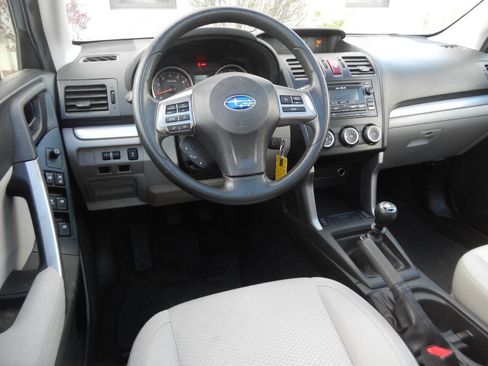 Used 2015 Subaru Forester 2.5i Premium image 30