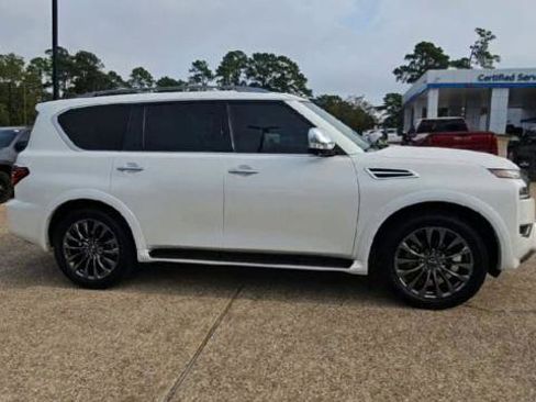 Used 2024 Nissan Armada Platinum w/ Captain's Chairs Package image 9