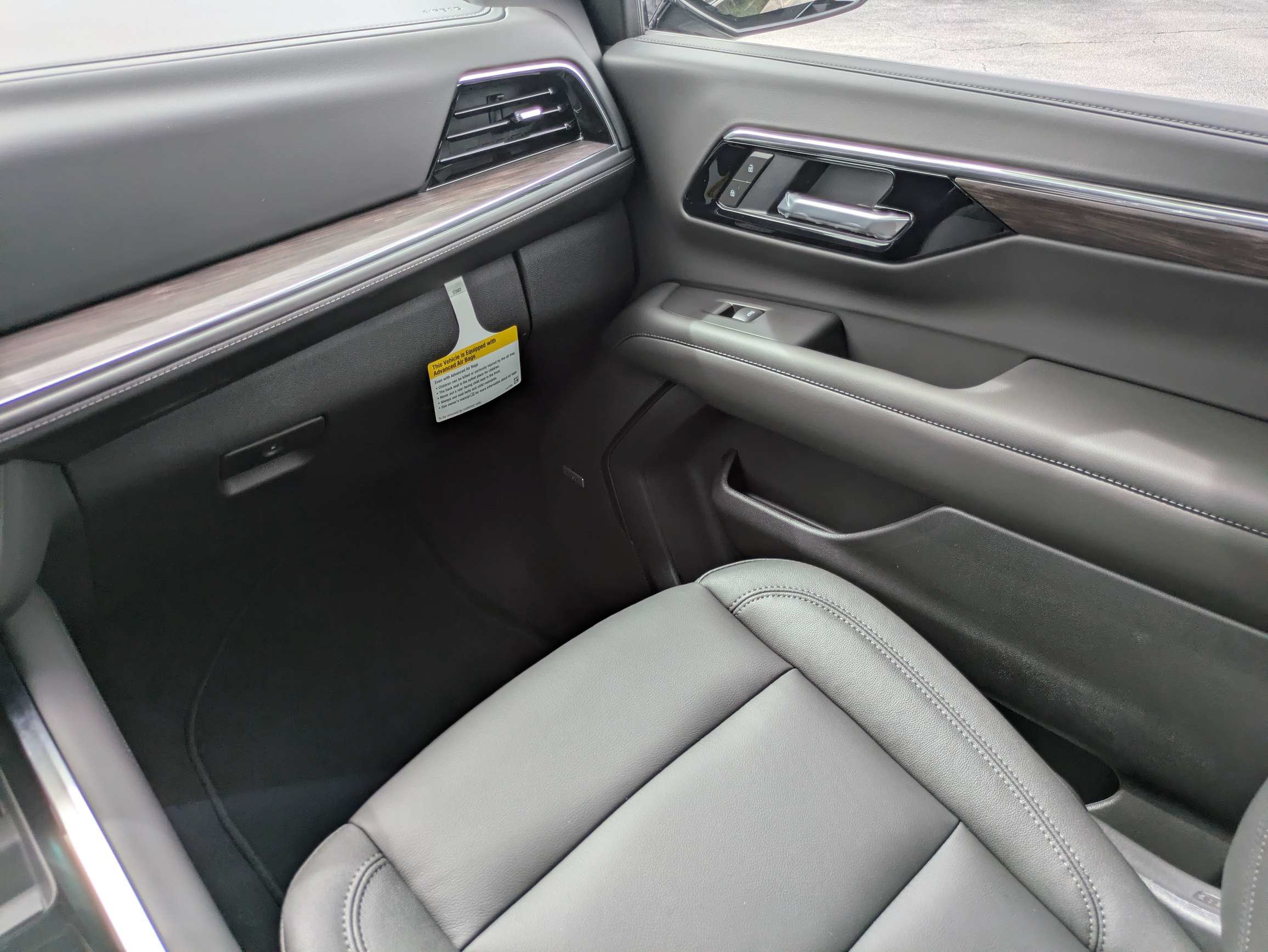 New 2026 Chevrolet Tahoe LT w/ Comfort Package RWD image 12