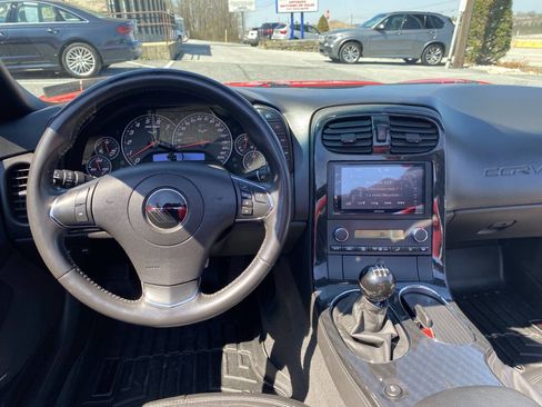 Used 2012 Chevrolet Corvette Grand Sport w/ 2LT Preferred Equipment Group image 28