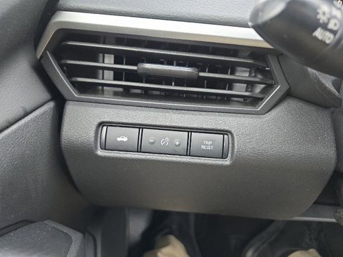 Used 2024 Nissan Altima 2.5 S image 17