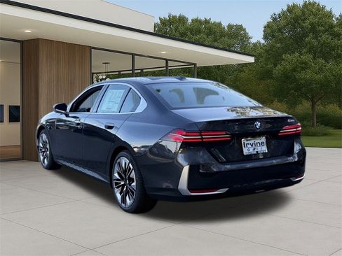 New 2026 BMW 530i w/ Premium Package image 12