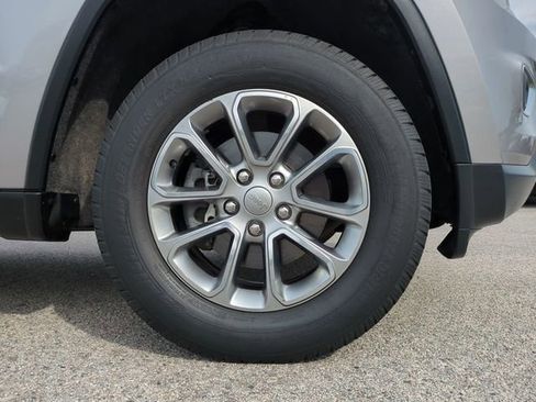 Used 2016 Jeep Grand Cherokee Limited image 11