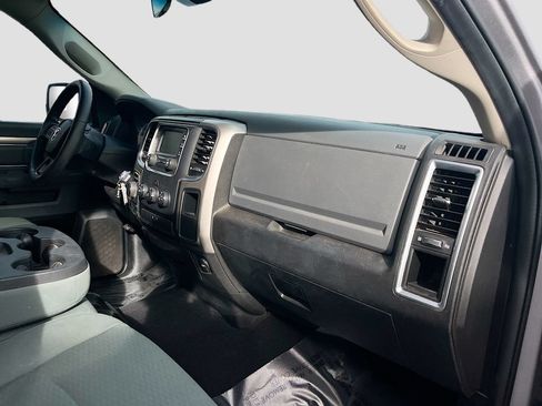 Used 2020 RAM 1500 Classic SLT AWD/4WD image 27
