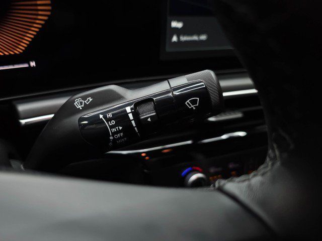 Used 2025 Kia K5 GT-Line AWD/4WD image 22