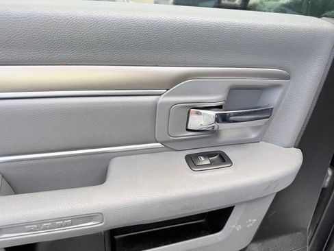 Used 2018 RAM 1500 Big Horn RWD image 24