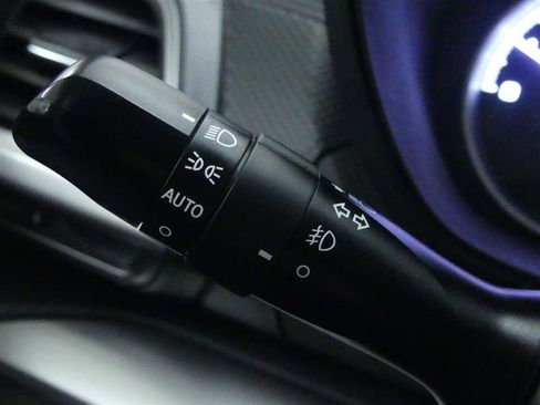 Used 2021 Subaru Forester Premium AWD/4WD image 18