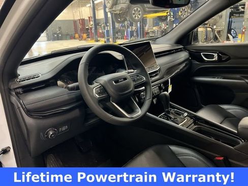 New 2026 Jeep Compass Limited image 10