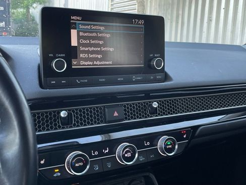 Used 2024 Honda Civic EX-L image 17