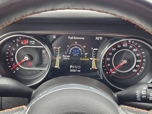Used 2021 Jeep Wrangler Unlimited Rubicon w/ Xtreme Recon 35" Tire Package AWD/4WD image 15